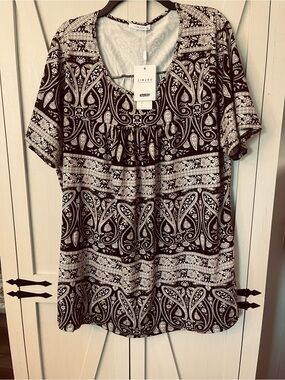Black & White Paisley Short-Sleeve Women's Top. Linjou NWT 3x